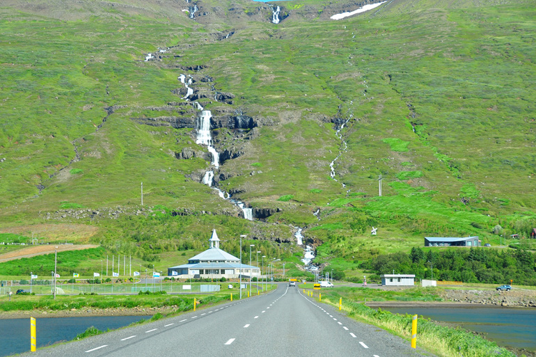 Islandia