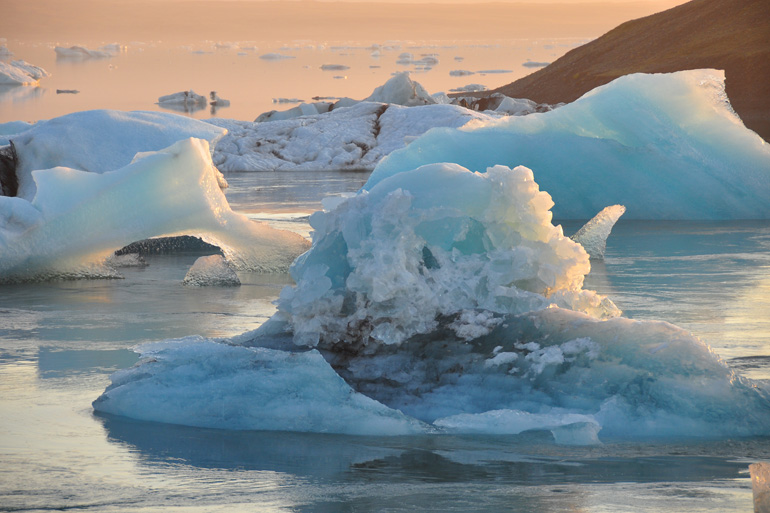 Islandia