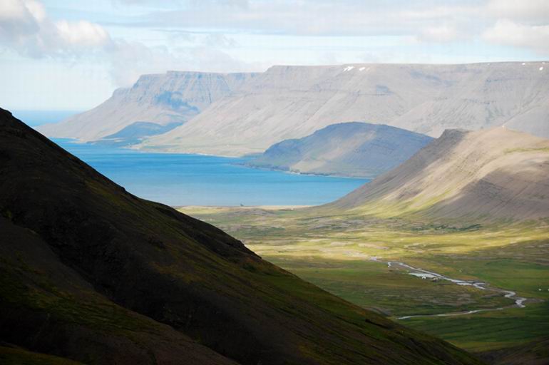 Islandia